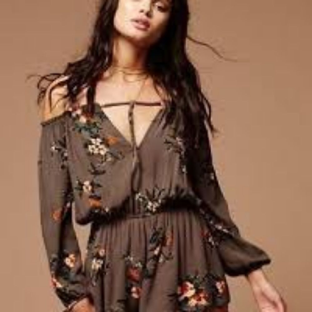 Free People So Devine Floral Romper. Size XS.